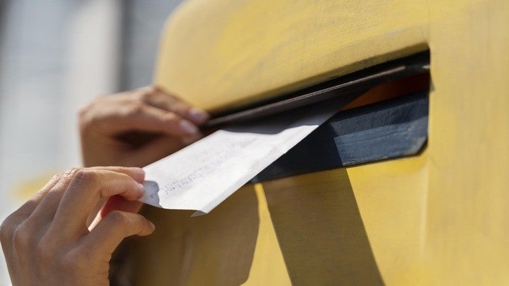 How to Address a Business Envelope [Guide + Ideas]